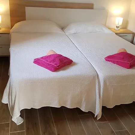 Vv Casa Bibiana 2 아파트 헤르미가